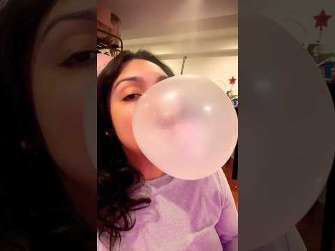 BUBBLE ASMR | blowing hubba bubba bubble chewing popping sound #asmr #hubbabubba