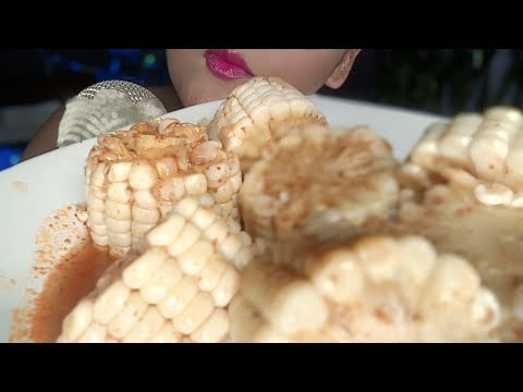 ASMR comiendo Elote con limón, sal y chile #asmr #mouthsounds #food 