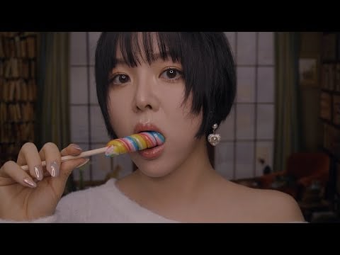 ASMR This Lollipop Sounds So Good 🍭