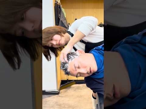 床屋でリラックスしすぎた人 #理容室 #岡田さん #ヘッドマッサージ