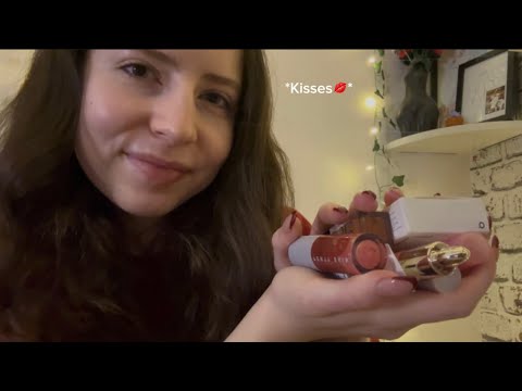 ASMR | Kisses 💋 (mouth sounds and close whispers) 