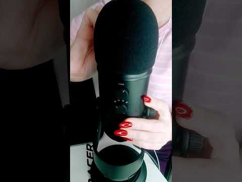 ASMR Scratching #asmr #asmrvideo #asmrshorts #scratching #scratch