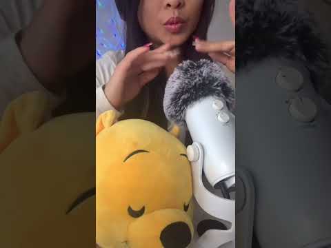 ASMR 🌙 gentle tingles soft mouth sounds + hand flutters (no talking)