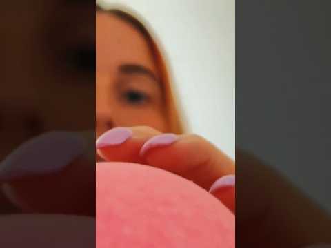 Pink Styropor Tapping & Whispering | 1 Minute ASMR Pause | Wolkenfrei ASMR