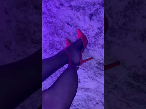 Your treat is at my 👣👠 #heels #tights #nylon #highheels