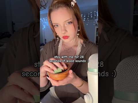 28 seconds to relax 🪵 | #asmr #visualtingle #asmrtriggers #asmrforsleep #tingles #asmrmakeup #relax