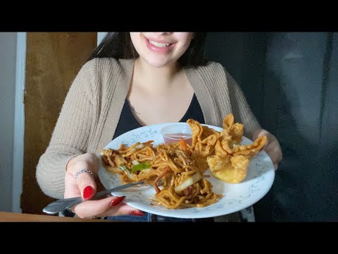 12 DAYS OF ASMR DAY 9🎄CHINESE TAKEOUT/ CRUNCHY CRAB RANGOONS AND PORK LOMEIN🍽