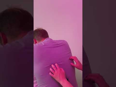 Slow and soothing back scratch #massage #relaxing #asmrmassage #realpersonasmr #backscratching