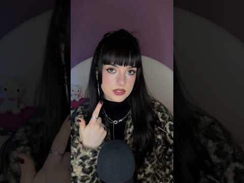 La meuf HAUTAINE te fait de l’ASMR 👑