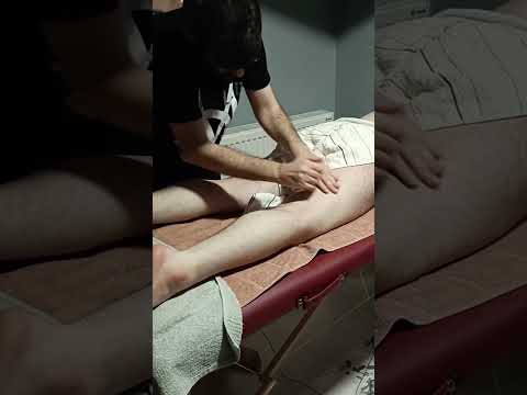 Massage techniques to relieve muscle pain in the back of the legs #satisfying #relaxing #asmr #short