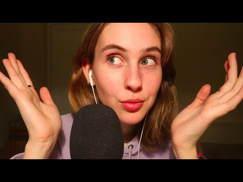 *ASMR ESPAÑOL*  STORYTIME (¿QUÉ HAGO EN LA UNIVERSIDAD? MODA, CREATIVIDAD...) WHISPERING & TAPPING