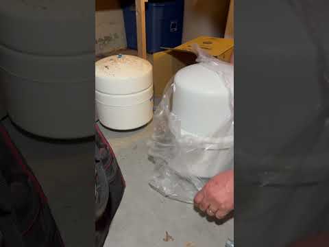 #ASMR | Changing Water Tank #handymanasmr