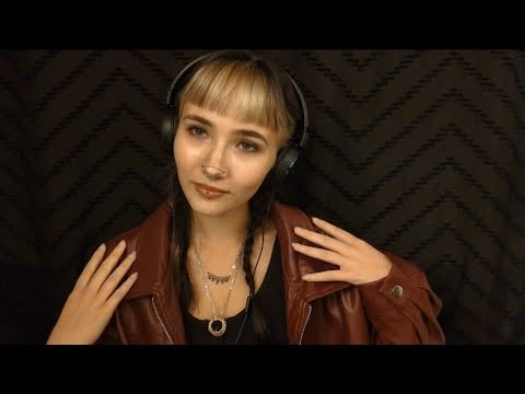 ASMR🖤 | Scratching & Tapping Different Fabric Types