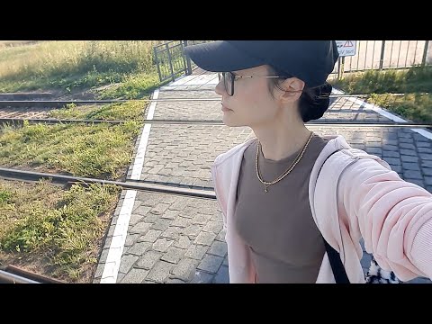 ASMR | A Stroll In The Neighborhood to Calm Down 🚶‍♀️🏡 Vlog mit Voiceover | Deutsch/German