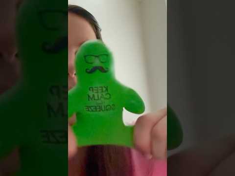 Lofi asmr giving you a massage (you’re the green guy) #fastasmr #fastandagressiveasmr #asmrtingles