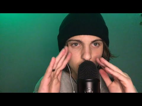 asmr susurros muy cerquita del micro :D