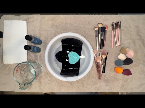 ASMR Cleaning Your Makeup Brushes - Satisfying Washing Sounds (No Talking)