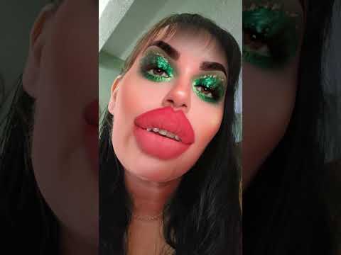 #asmr applying your lipstick