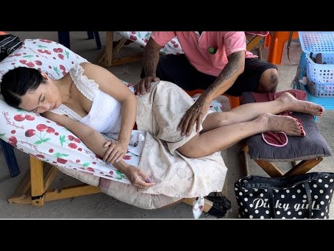 I GOT $4 THAILAND  STREET MASSAGE / FULL BODY MASSAGE (what just happened?) HEAD & SHOULDER MASSAGE