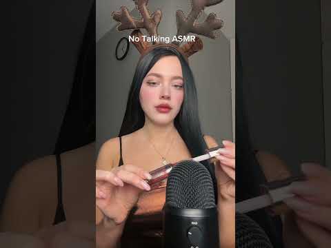 Lipgloss sound 👄 #asmr #asmrsounds #asmrtriggers