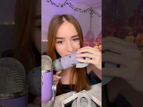 Dégustation du Blue Yéti en Chocolat #asmr #chocolate #food