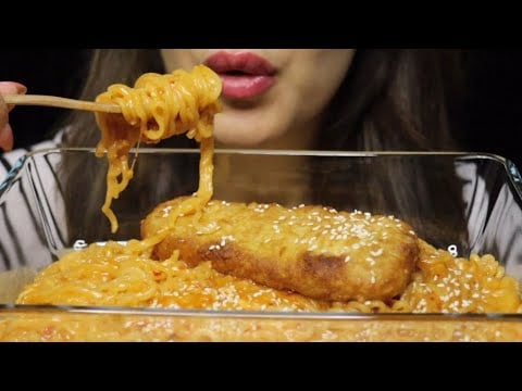 NONGSHIM KIMCHI NOODLES CREAMY FRIED CODFISH DELICIOUS MEAL CREMA ASMR MUKBANG #asmr #mukbang #food