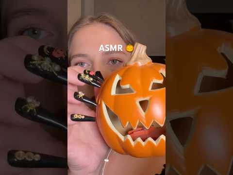 Tippy tappy on my light up jack-o’-lantern🎃 #asmr #halloweenasmr #asmrtapping #asmrtingles