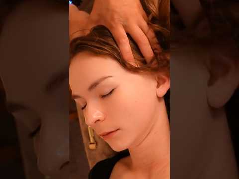 Use carbonic acid to stimulate blood circulation in the scalp #asmr #headmassage #massage