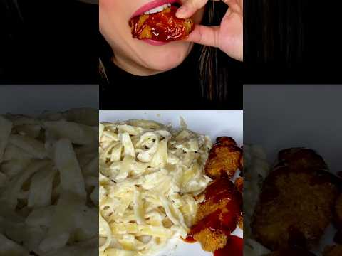 Crispy fried chicken wings #mukbang #chicken #food #asmreating #crunchy