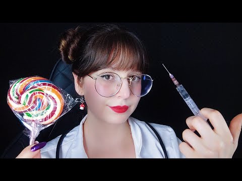 ASMR | Médica da escola examinando você