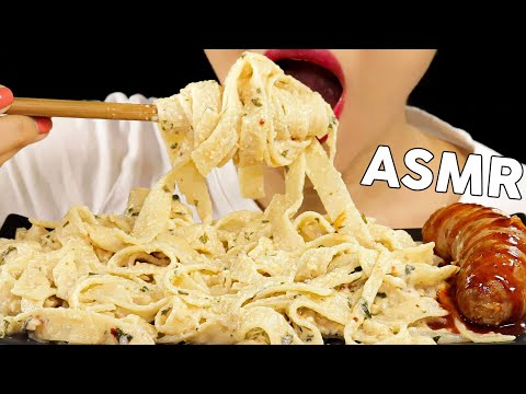 ASMR Creamy Cheesy PASTA ALFREDO Fire Sauce Sausage 알프레도 크림파스타 불닭소스 소시지 먹방 Eating Sounds Mukbang