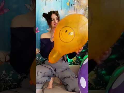 Squeeeeeaaky 👀 #balloon