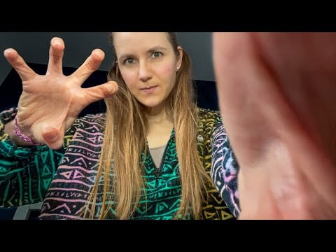 AGGRESSIVE scratching your itch 😮‍💨 so you can sleep 😴