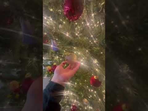 Finger tracing ASMR Christmas version #fingertracing #visualtingle #oldschoolasmr