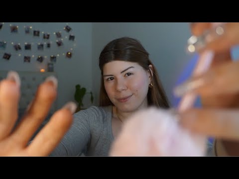 ASMR TRIGGERS NO SEU ROSTO | camera brushing, eating your face, plucking...