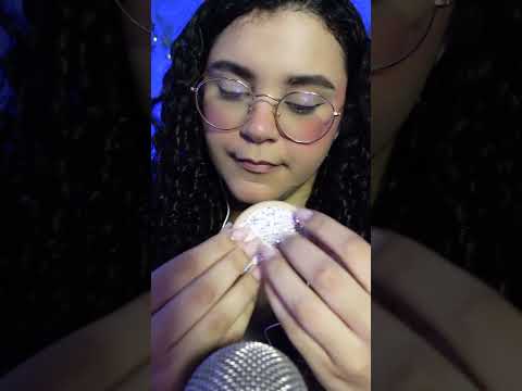 ASMR TAPPING EM MADEIRA