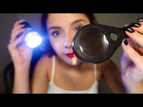 ASMR- MÉDICA FAZENDO UM EXAME GERAL EM VOCÊ ( couro cabeludo, pele…)