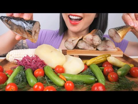 SMOKED RUSSIAN MACKEREL (ASMR EATING SOUNDS) NO TALKING | SAS-ASMR