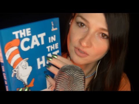 ASMR Inaudible Reading 📖 The Cat In The Hat ~ In French/English ~ Sticky Mouth Sounds | Page Turning