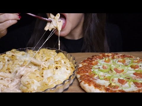 ASMR EXTREMELY CHEESY CREAMY PENNE PASTA CRUNCHY THICK CRUST PIZZA MUKBANG #asmr #mukbang #pasta