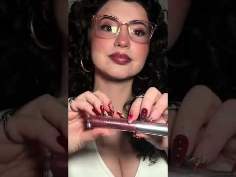 tippy happy #asmr #makeup #lipgloss #personalattention #naildesign