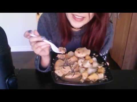 ASMR - VEGETARIAN THANKSGIVING ~ Eating Leftover Tofurky Dinner ~