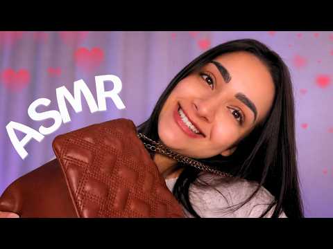 ASMR bem caseirinho e sussurrado com objetos da minha bolsa 👜✨