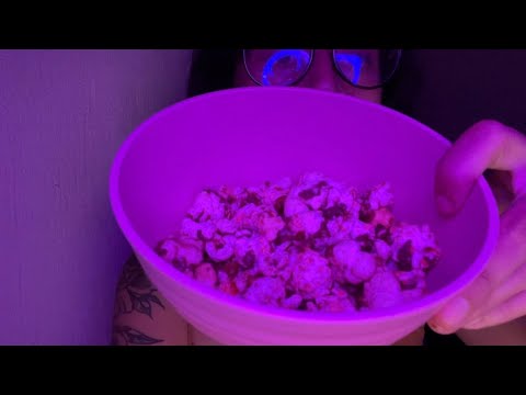 ASMR con palomitas chocomenta 🍿