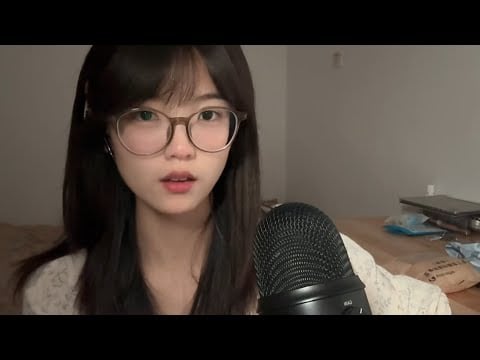 ASMR Ear Eating & Mouth Sounds 😘
