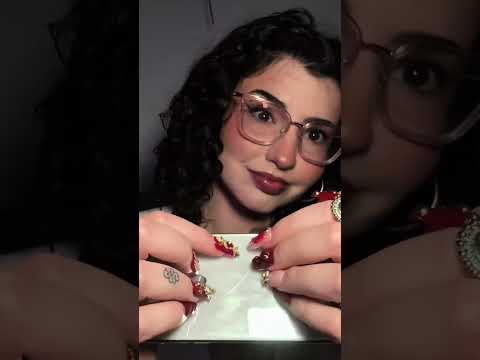 I love iPhone tapping 😤🤗😇💫 #asmr #makeup #tingles #tappingasmr #iphone