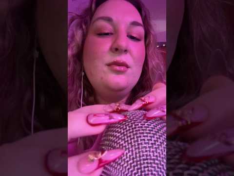 Extremely delicate and gentle mic scratching for you to play on a loop 🫶🏻 #asmr