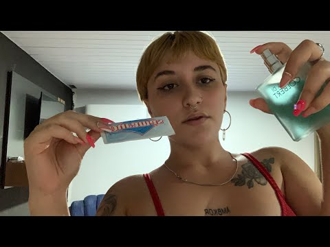 asmr roleplay vendedora de perfumes de hombres