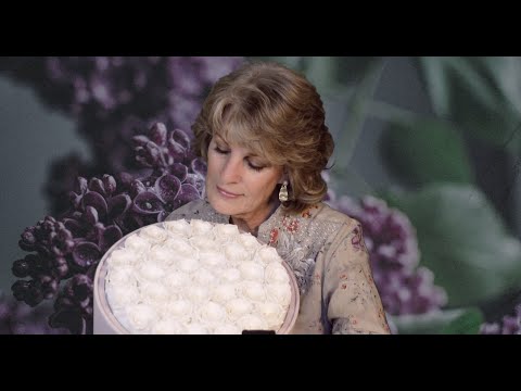 ** FLOWERS, FLOWERS, FLOWERS! ** ASMR/BLAH, BLAH **  SHOWING YOU 'ROSE FOREVER OF NEW YORK' **
