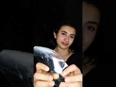 اسکرین قدیمی گوشیمو بشکنیم!|Persian ASMR|ASMR Farsi| ای اس ام آر فارسیcracking my‌ screen protector